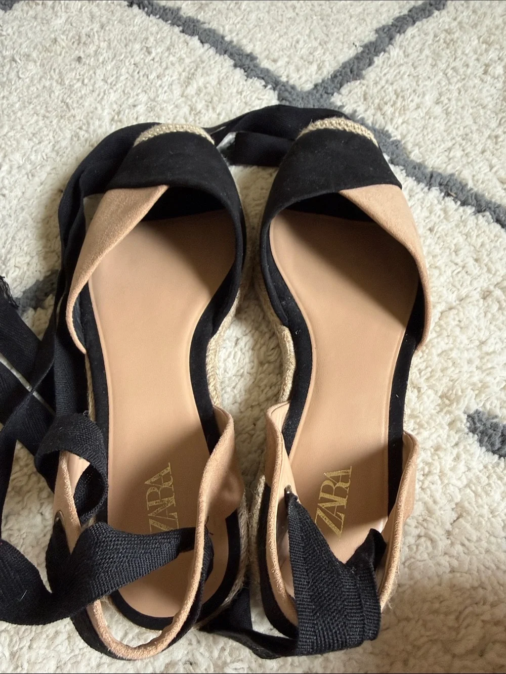 Zara stylish black